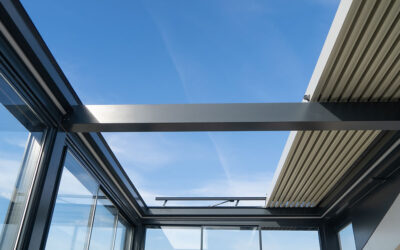 Entretien d’une pergola bioclimatique dans le 49 : nos conseils pratiques