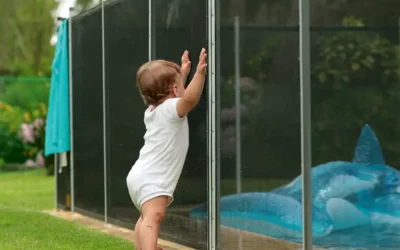 Clôture piscine sécurisée : obligations légales et solutions à Angers