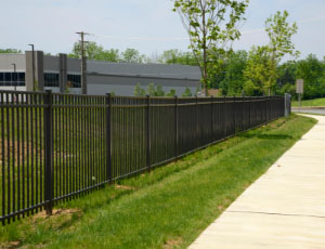 Clôture barreaudée