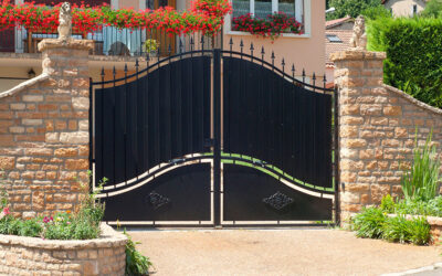 Portail coulissant vs battant : avantages et inconvénients à Angers